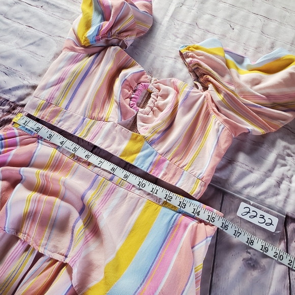 Showpo Ressy Mini Skit Size 10 Khaia Keyhole Top Size 8 Multi Stripe Set - Picture 12 of 16